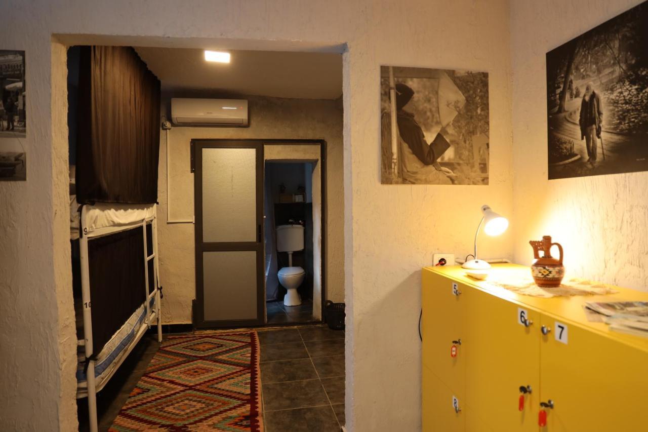 تيرانا Hoja Hostel المظهر الخارجي الصورة