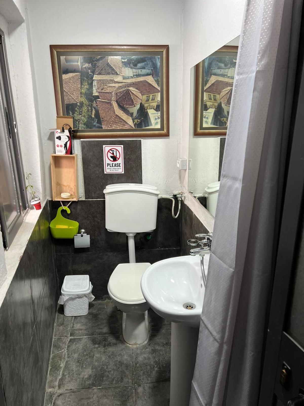 تيرانا Hoja Hostel المظهر الخارجي الصورة